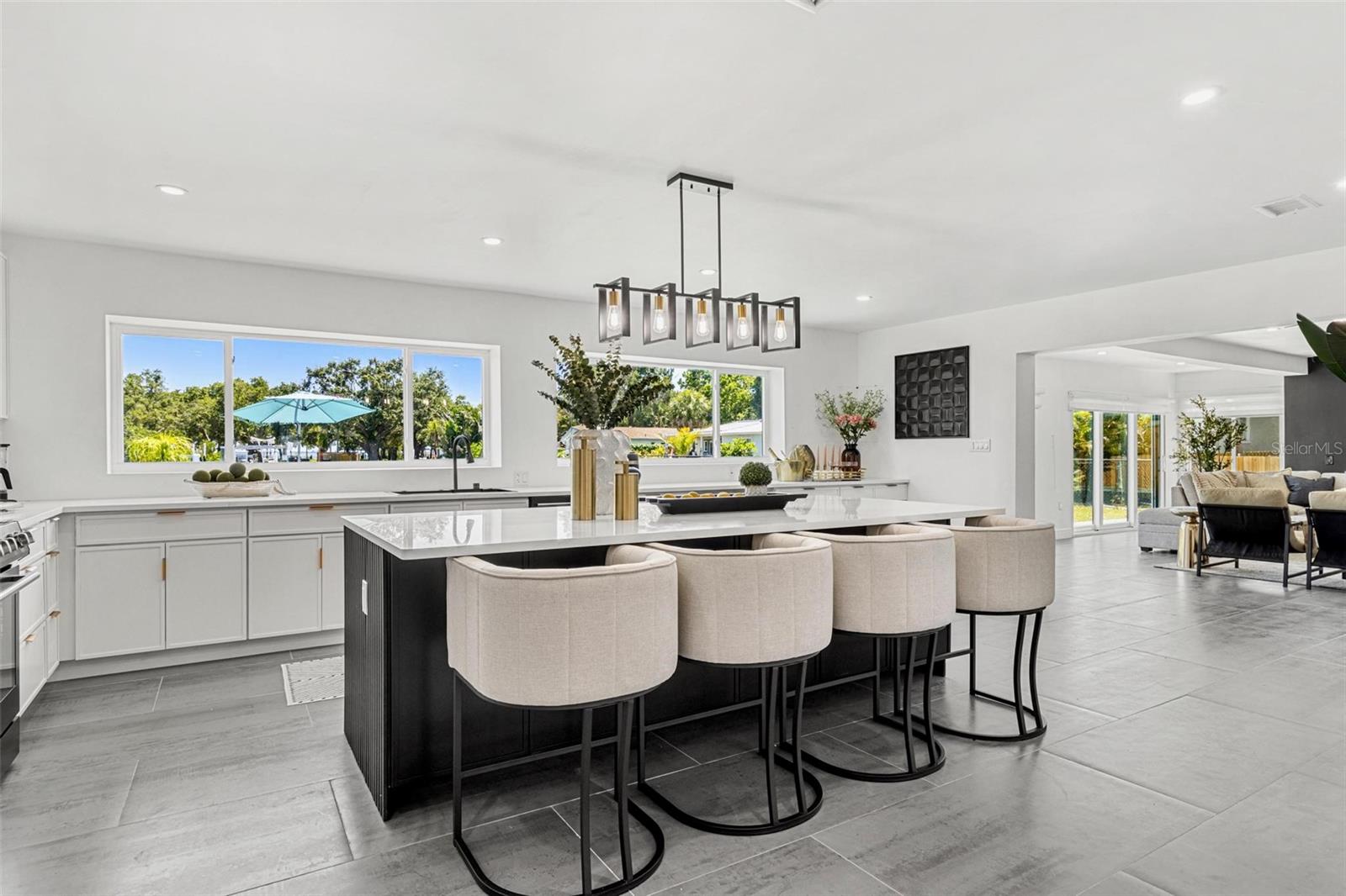BAY COLONY ESTATES - Residential