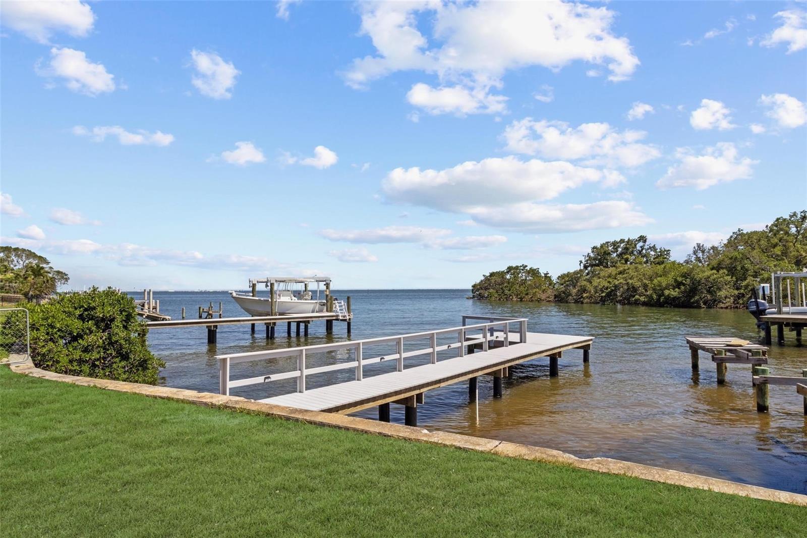 BAY COLONY ESTATES - Residential