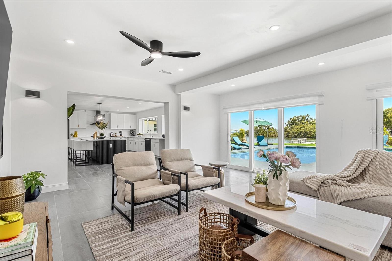 BAY COLONY ESTATES - Residential