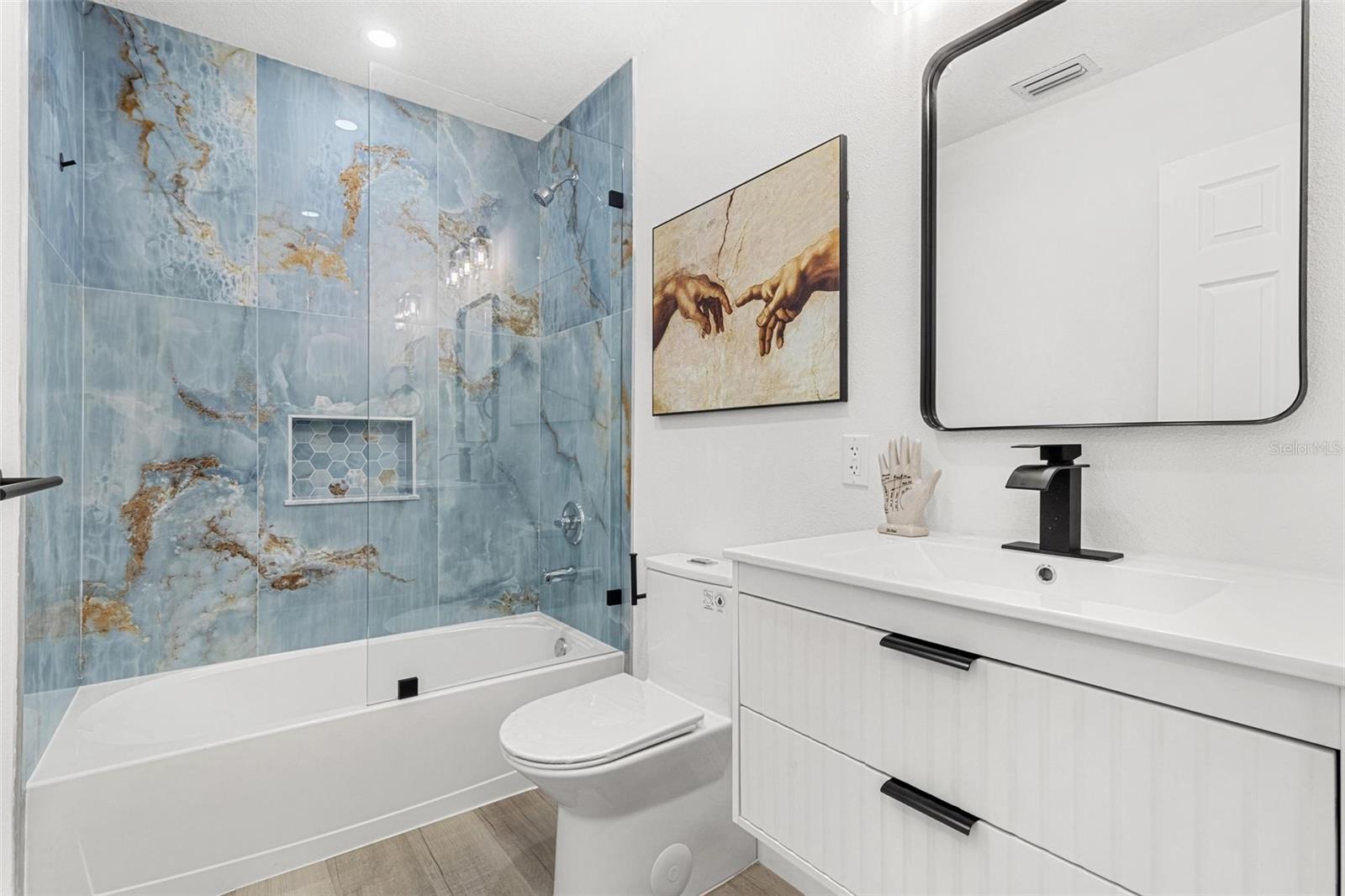 BAY COLONY ESTATES - Residential