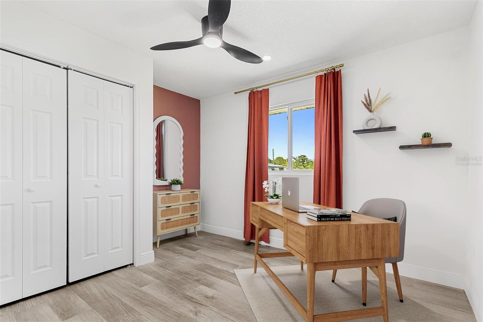 BAY COLONY ESTATES - Residential