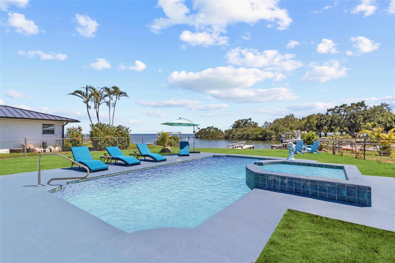 BAY COLONY ESTATES - Residential