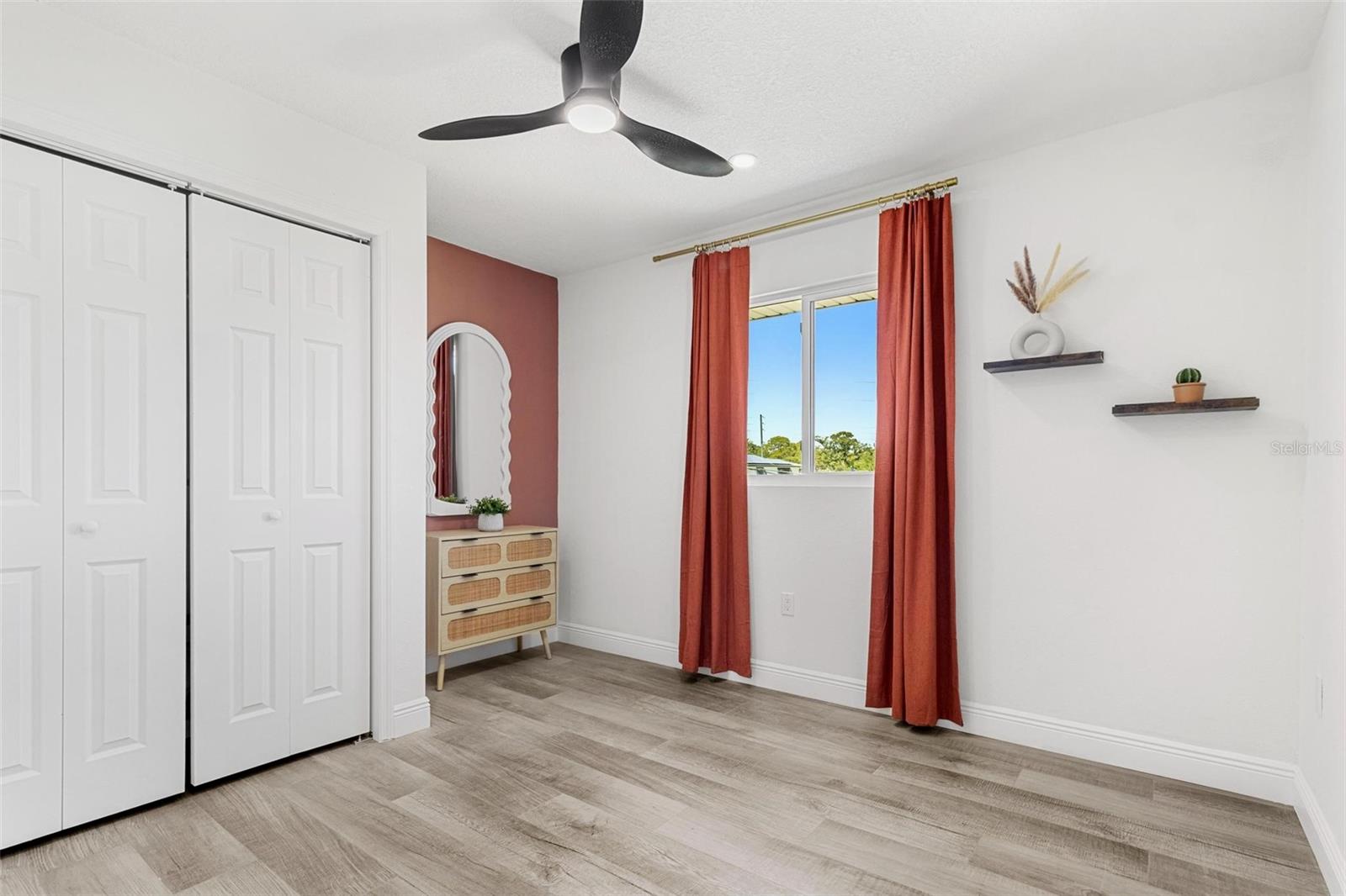 BAY COLONY ESTATES - Residential