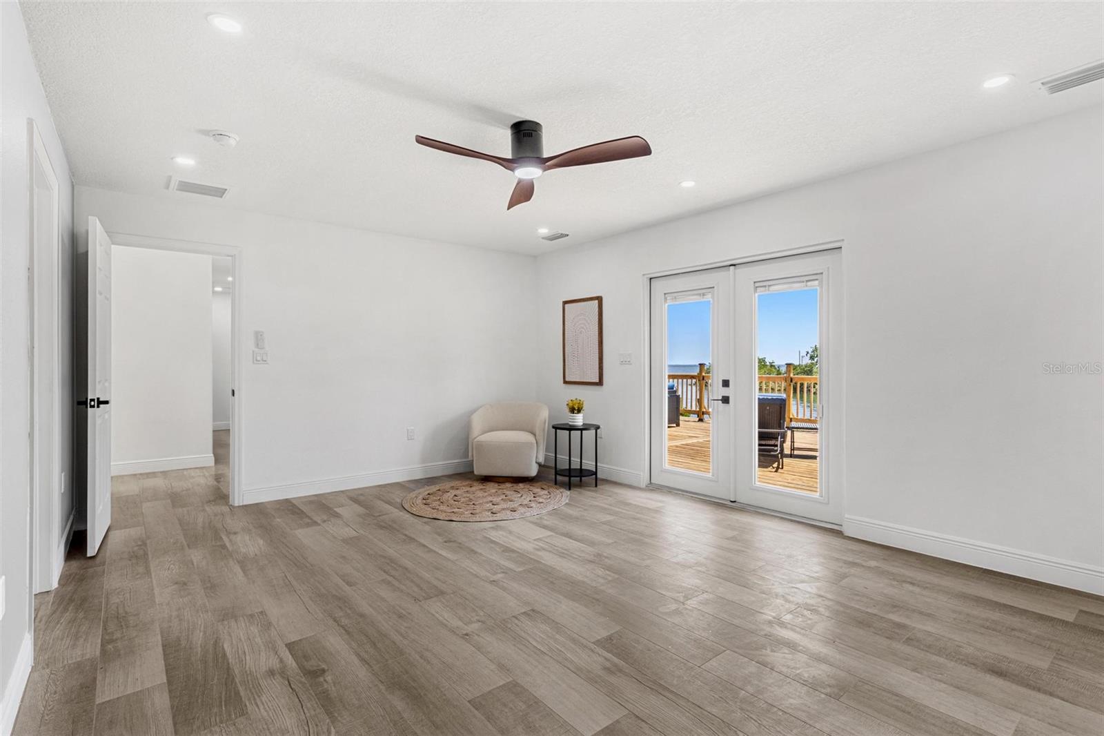BAY COLONY ESTATES - Residential