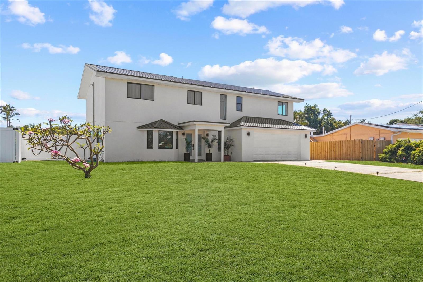 BAY COLONY ESTATES - Residential