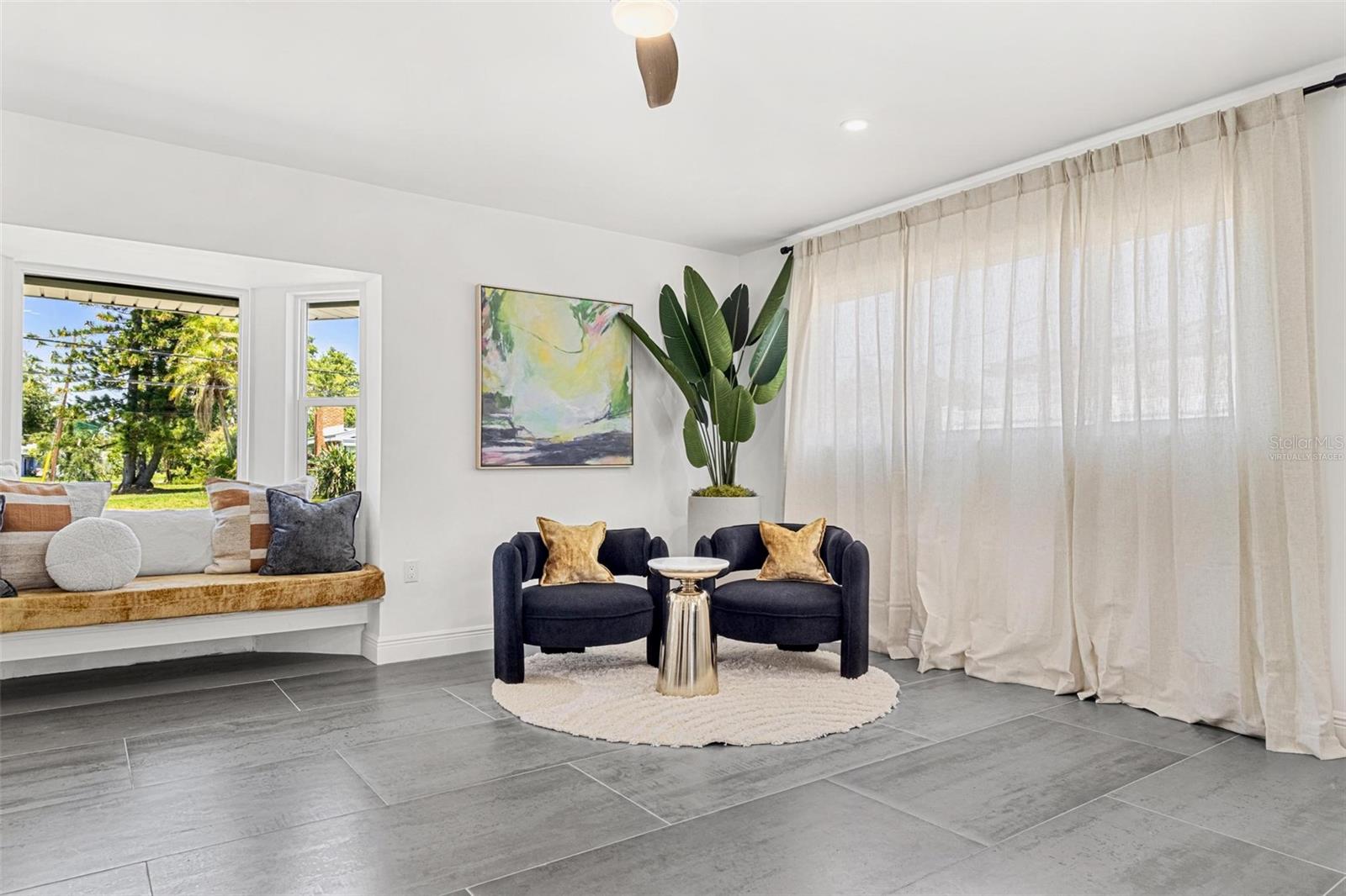 BAY COLONY ESTATES - Residential