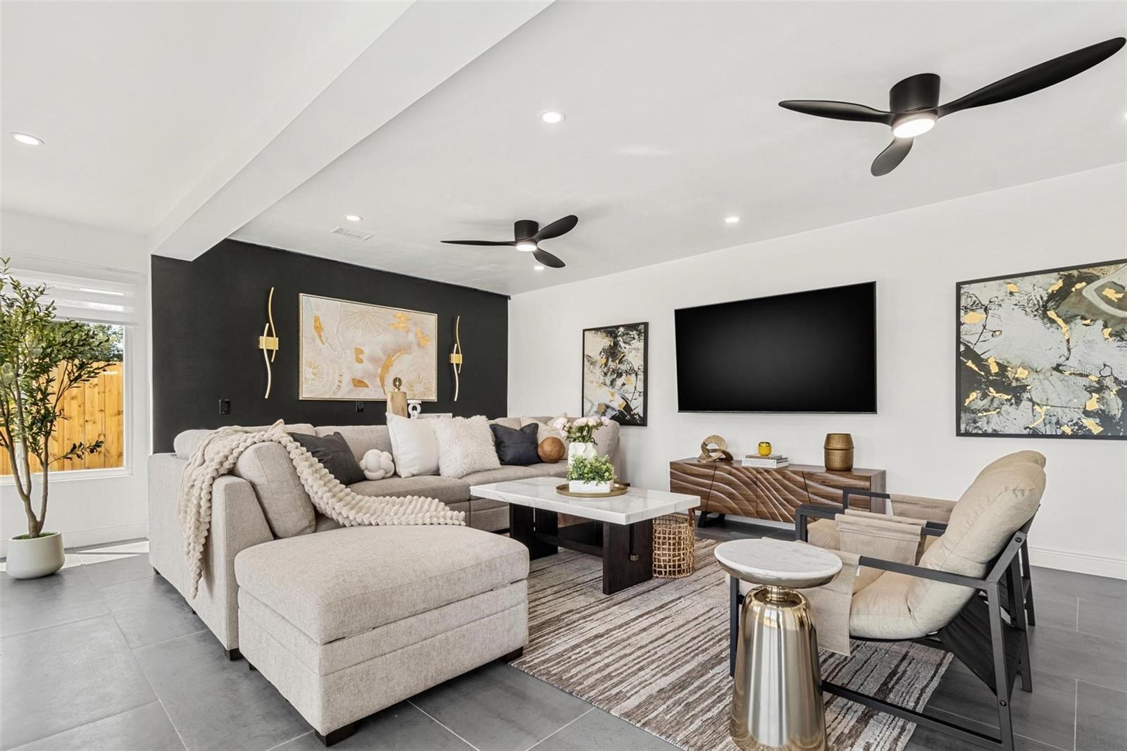 BAY COLONY ESTATES - Residential