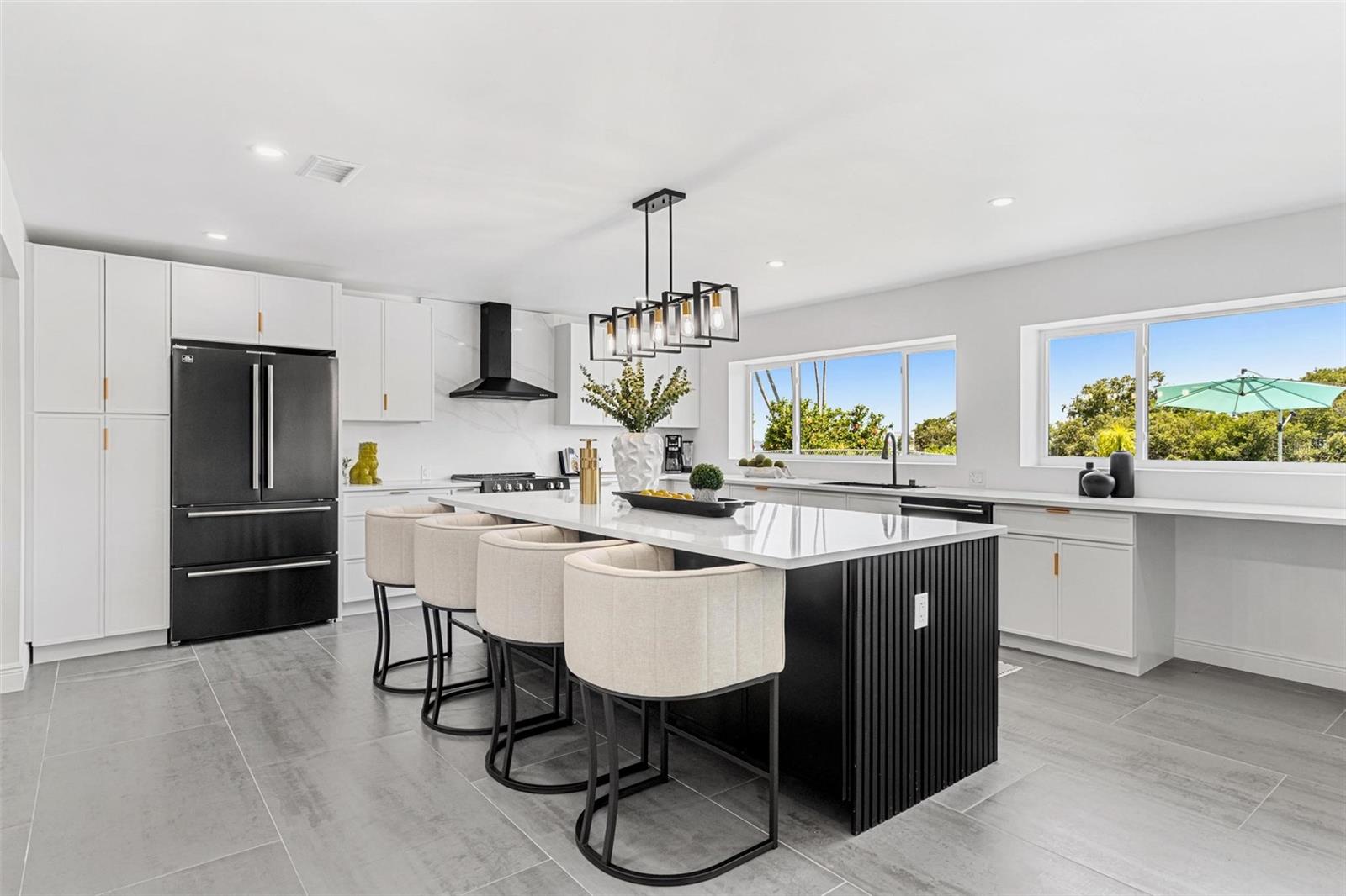 BAY COLONY ESTATES - Residential