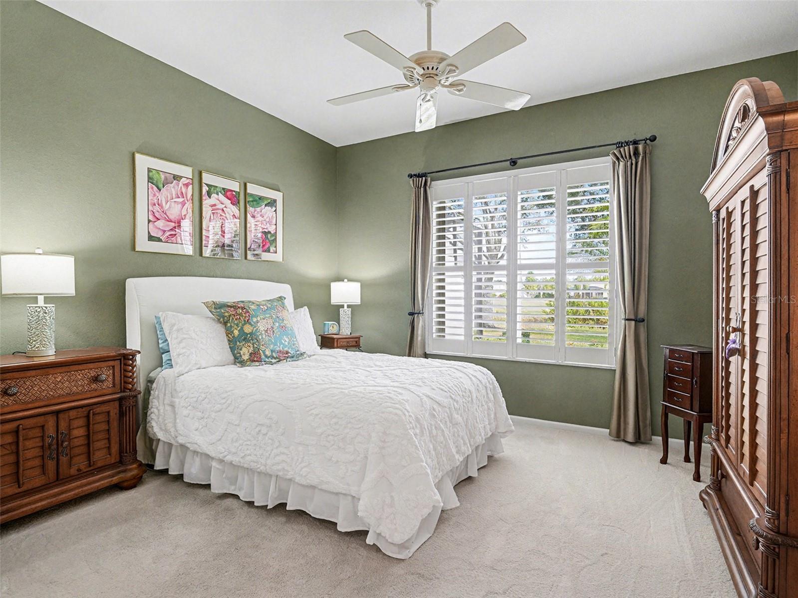 RIVERWOOD - Residential