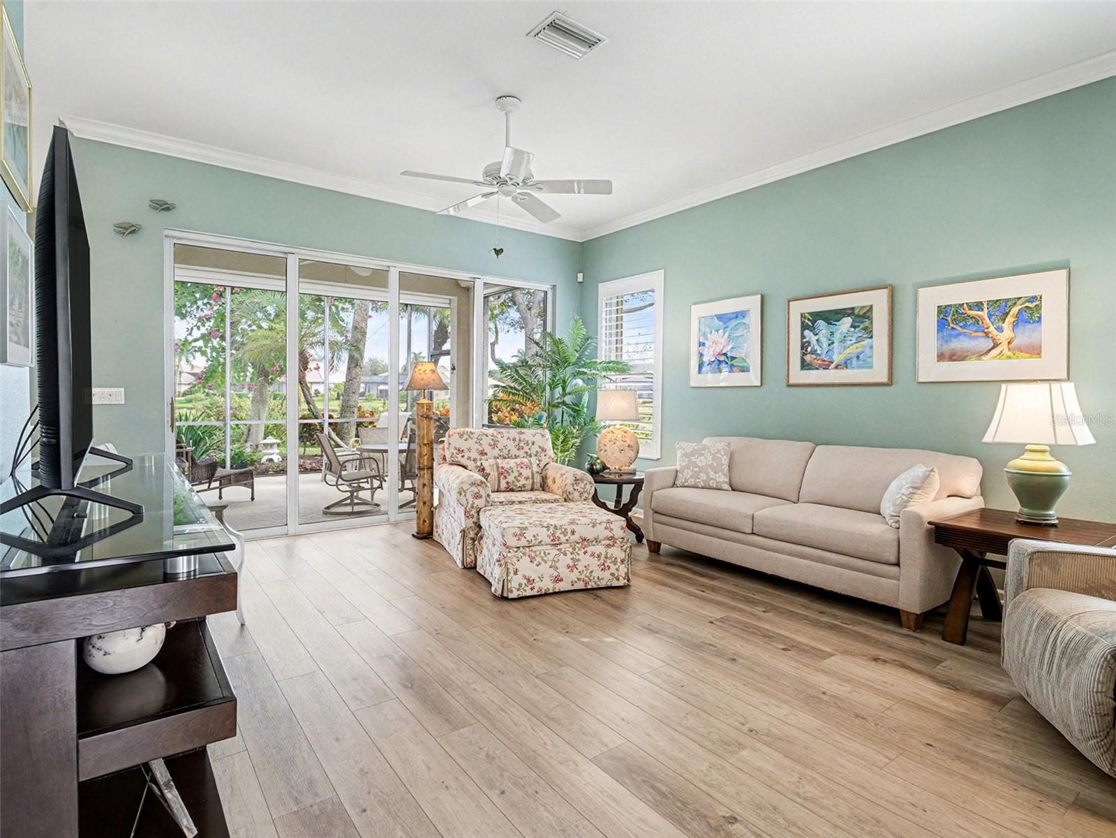 RIVERWOOD - Residential