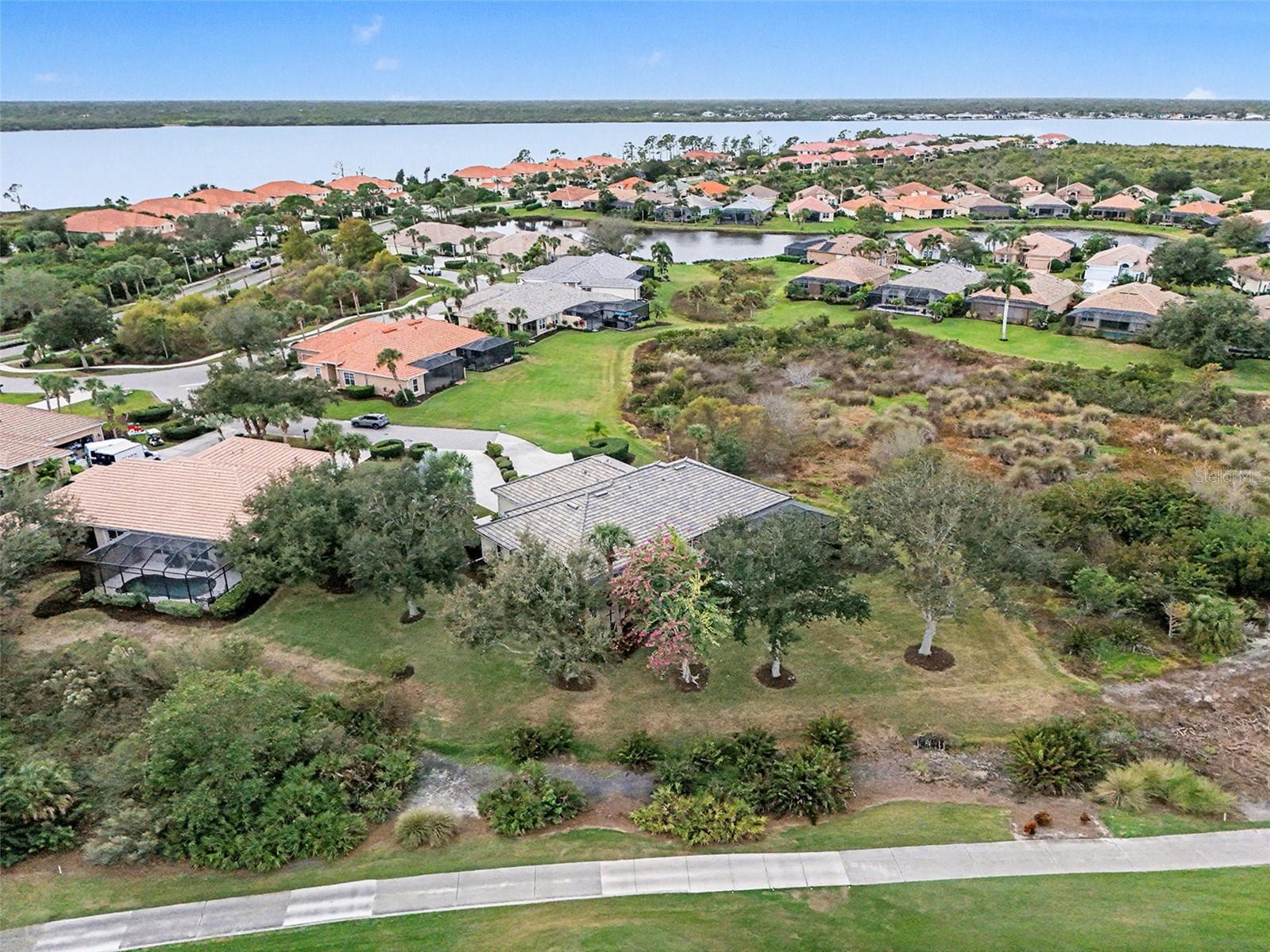 RIVERWOOD - Residential