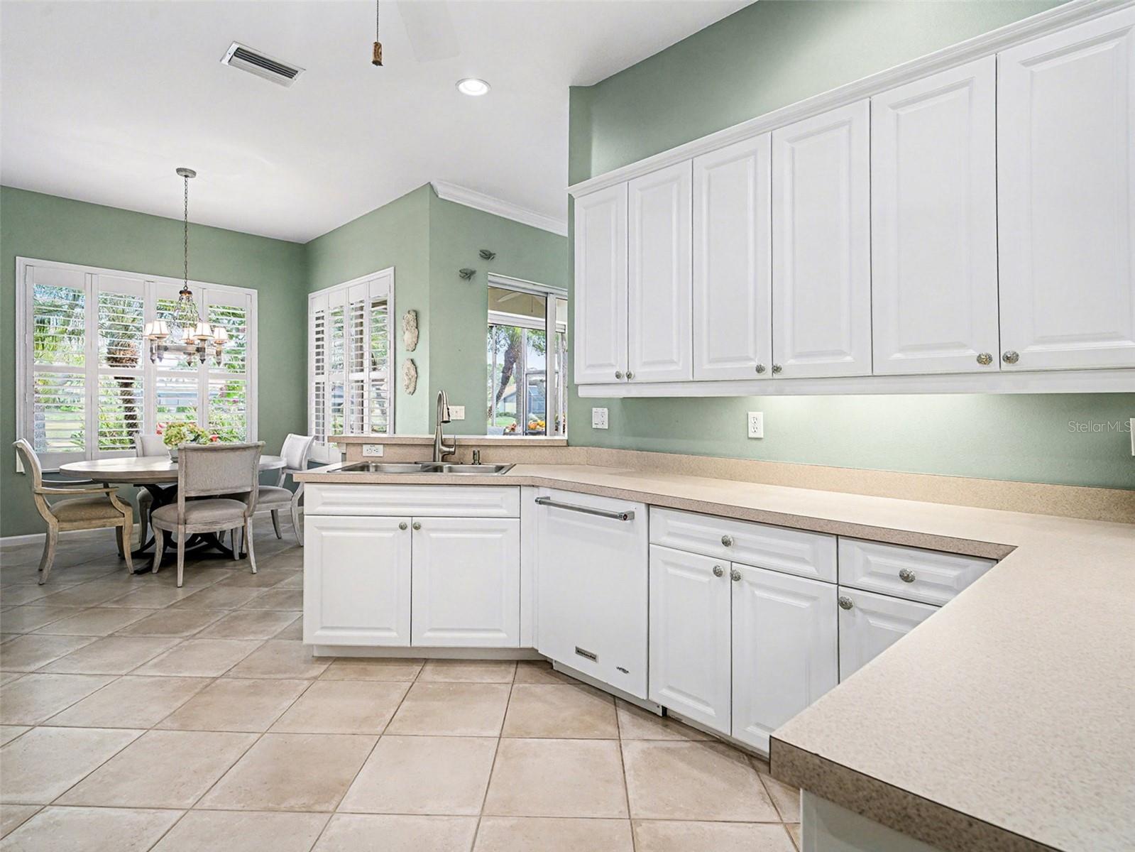 RIVERWOOD - Residential