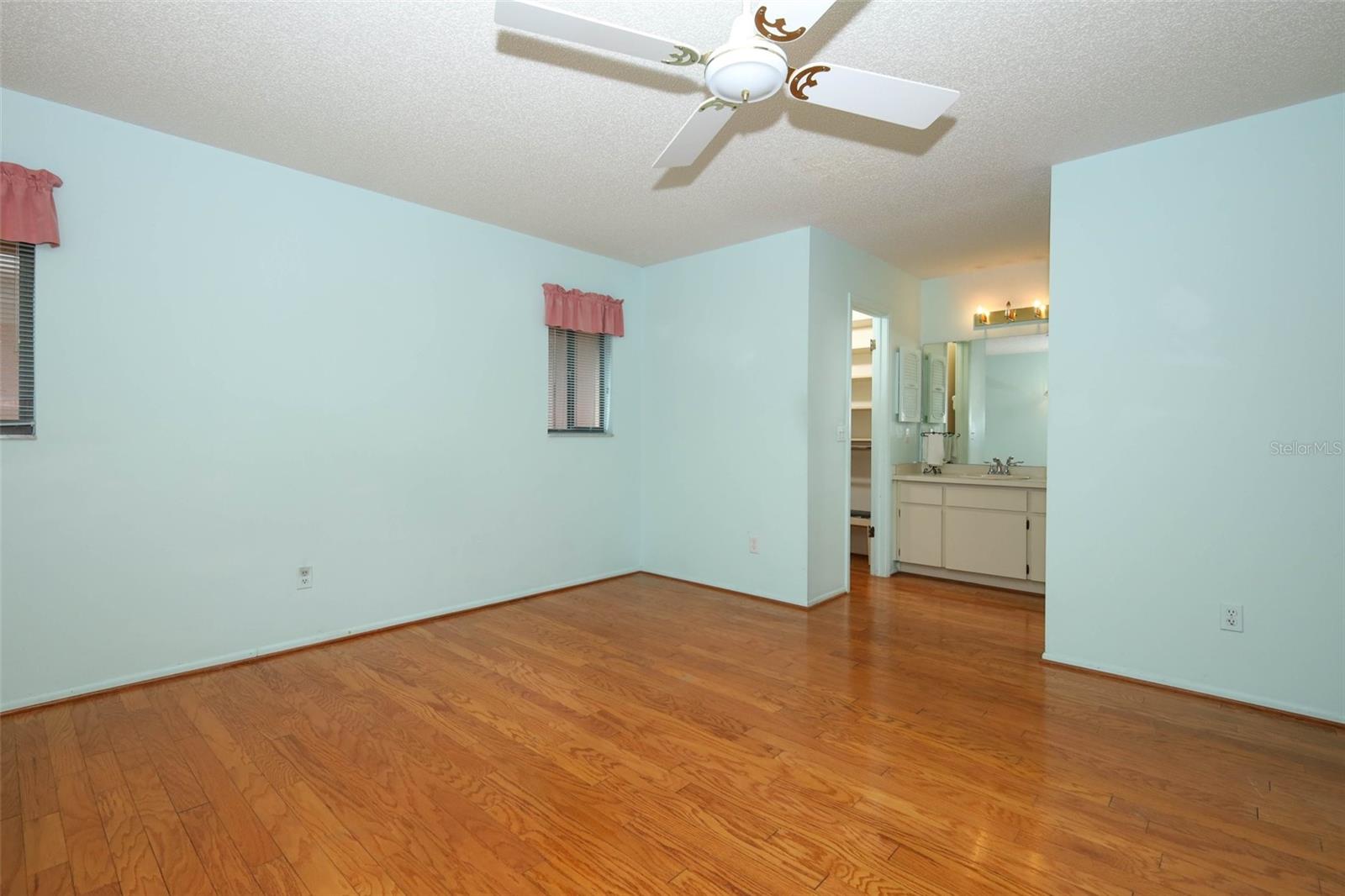 STERLING PARK UNIT 24 - Residential