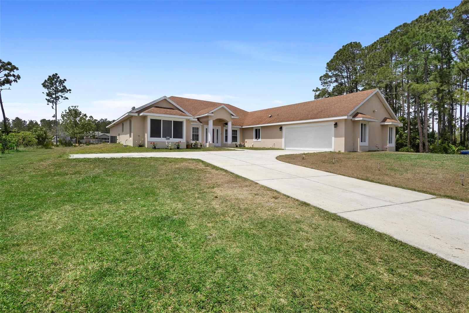 2048 LAREDO DRIVE