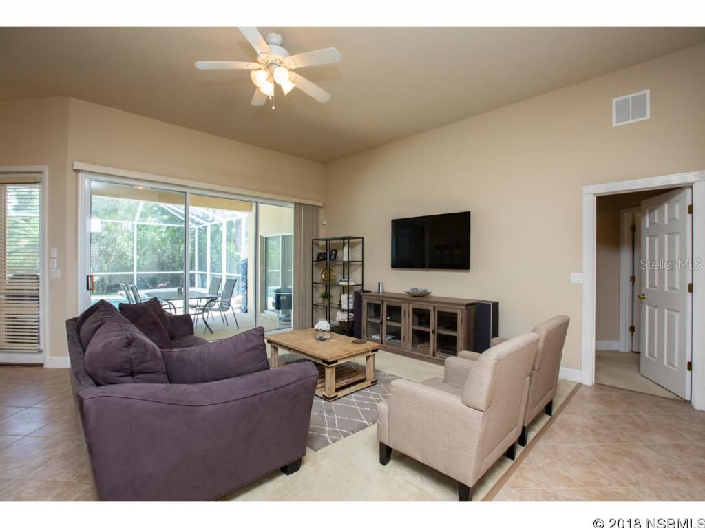 Breakaway Tr Ph 03 Unit 2B - Residential