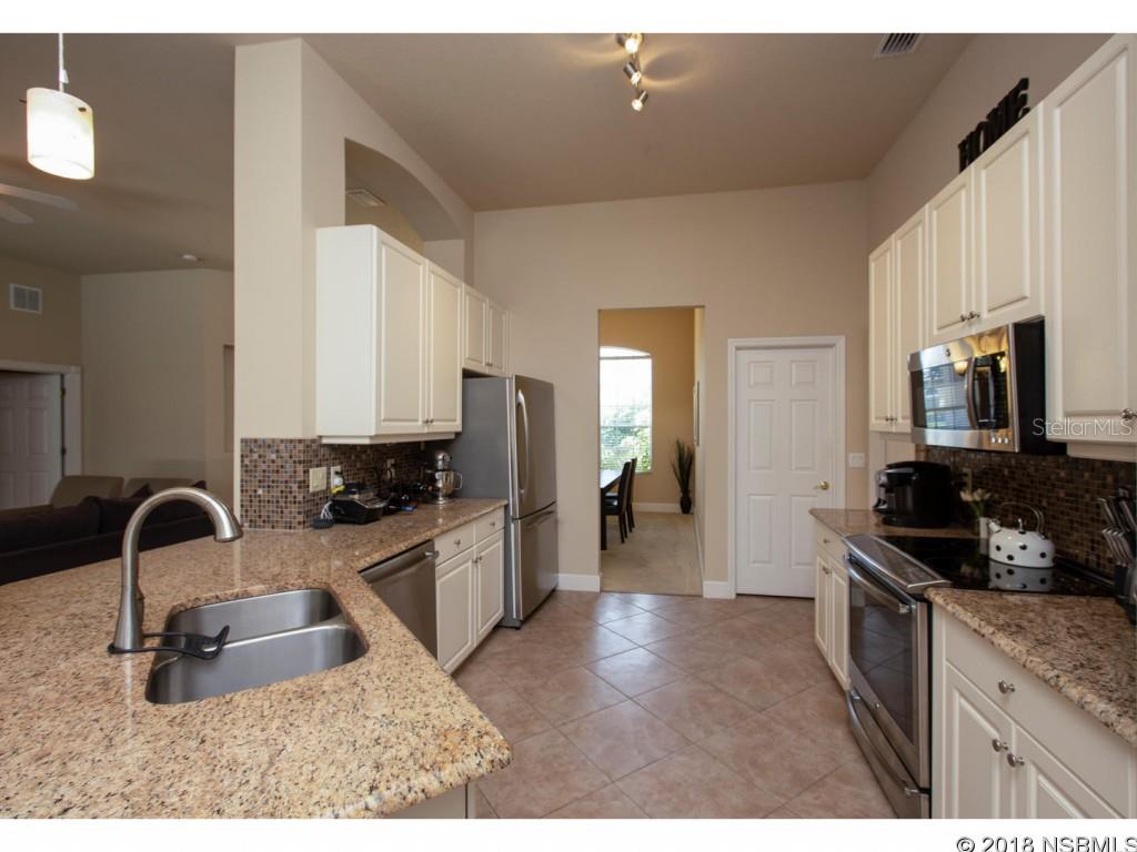 Breakaway Tr Ph 03 Unit 2B - Residential