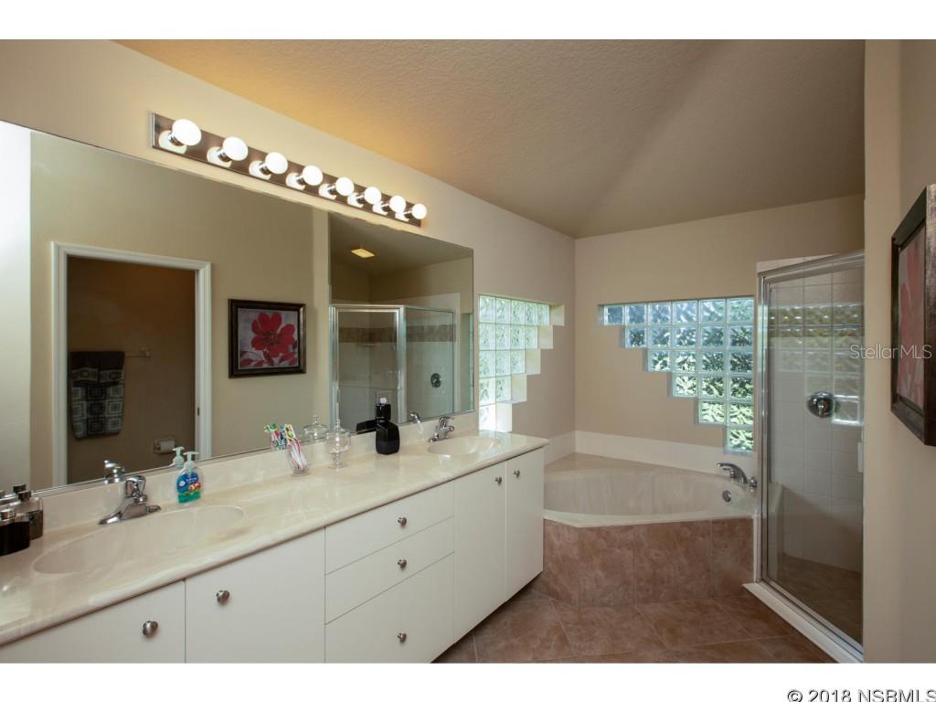 Breakaway Tr Ph 03 Unit 2B - Residential