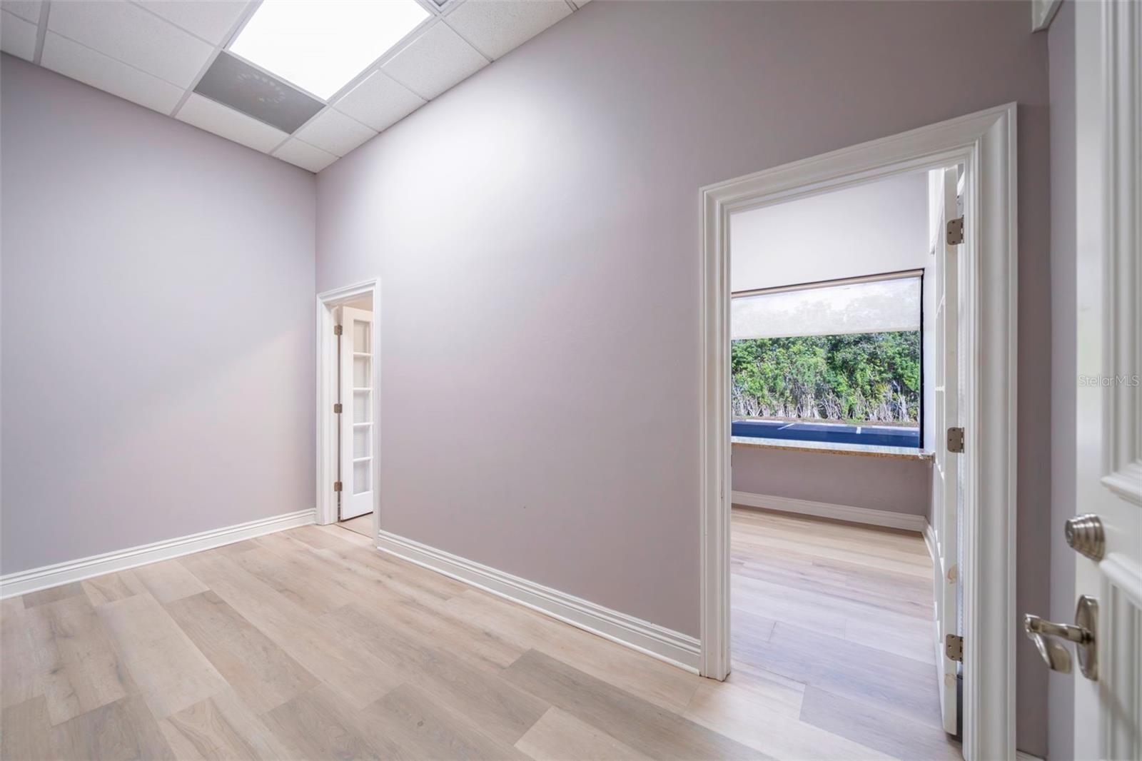 BONITA INDUST PARK ADD - Commercial Lease