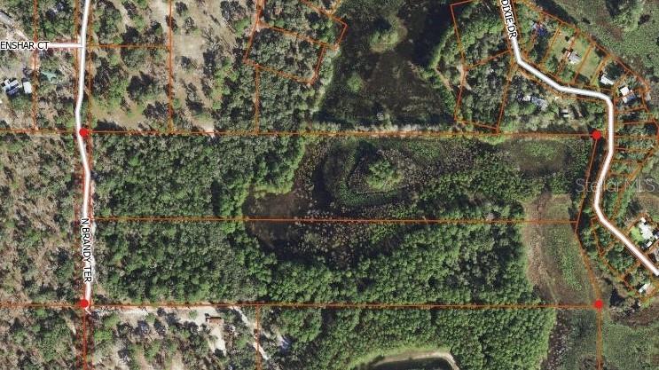 UNREC TRACTS IN 267-17S-19E - Land