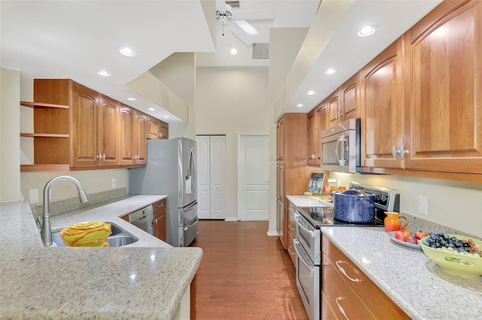 VENICE GOLF & COUNTRY CLUB - Residential