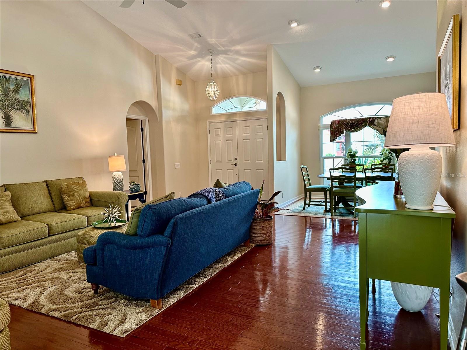 VENICE GOLF & COUNTRY CLUB - Residential