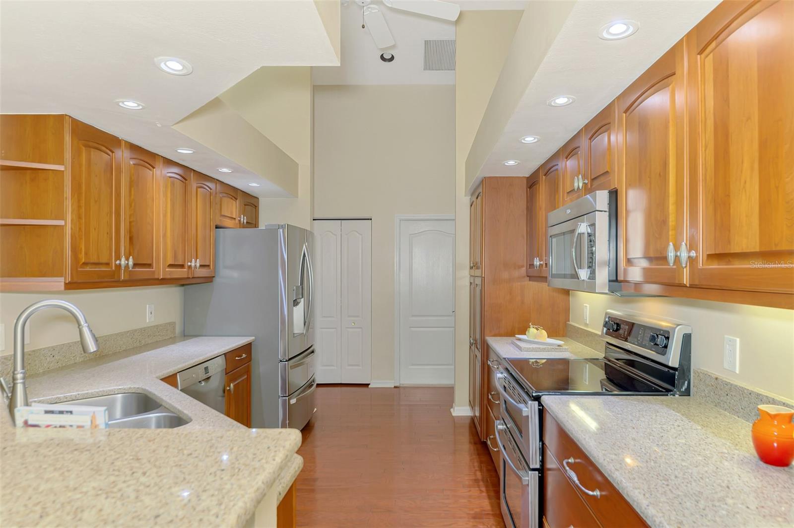 VENICE GOLF & COUNTRY CLUB - Residential