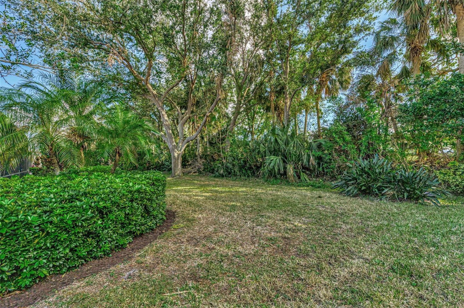 VENICE GOLF & COUNTRY CLUB - Residential