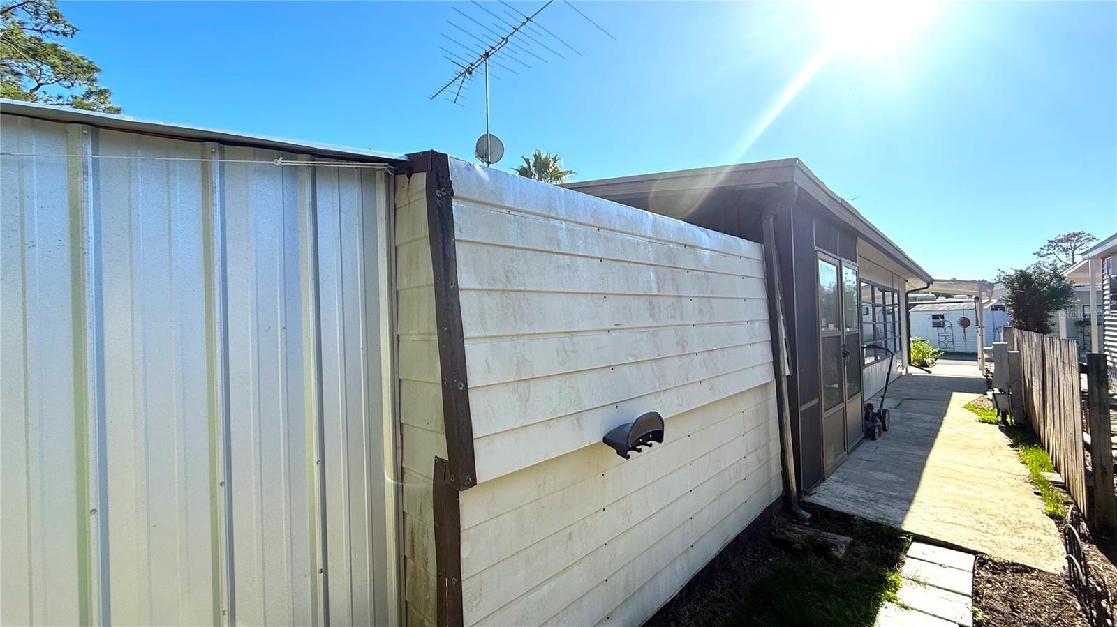 HOLIDAY TRAVEL PARK CO-OP - Residential