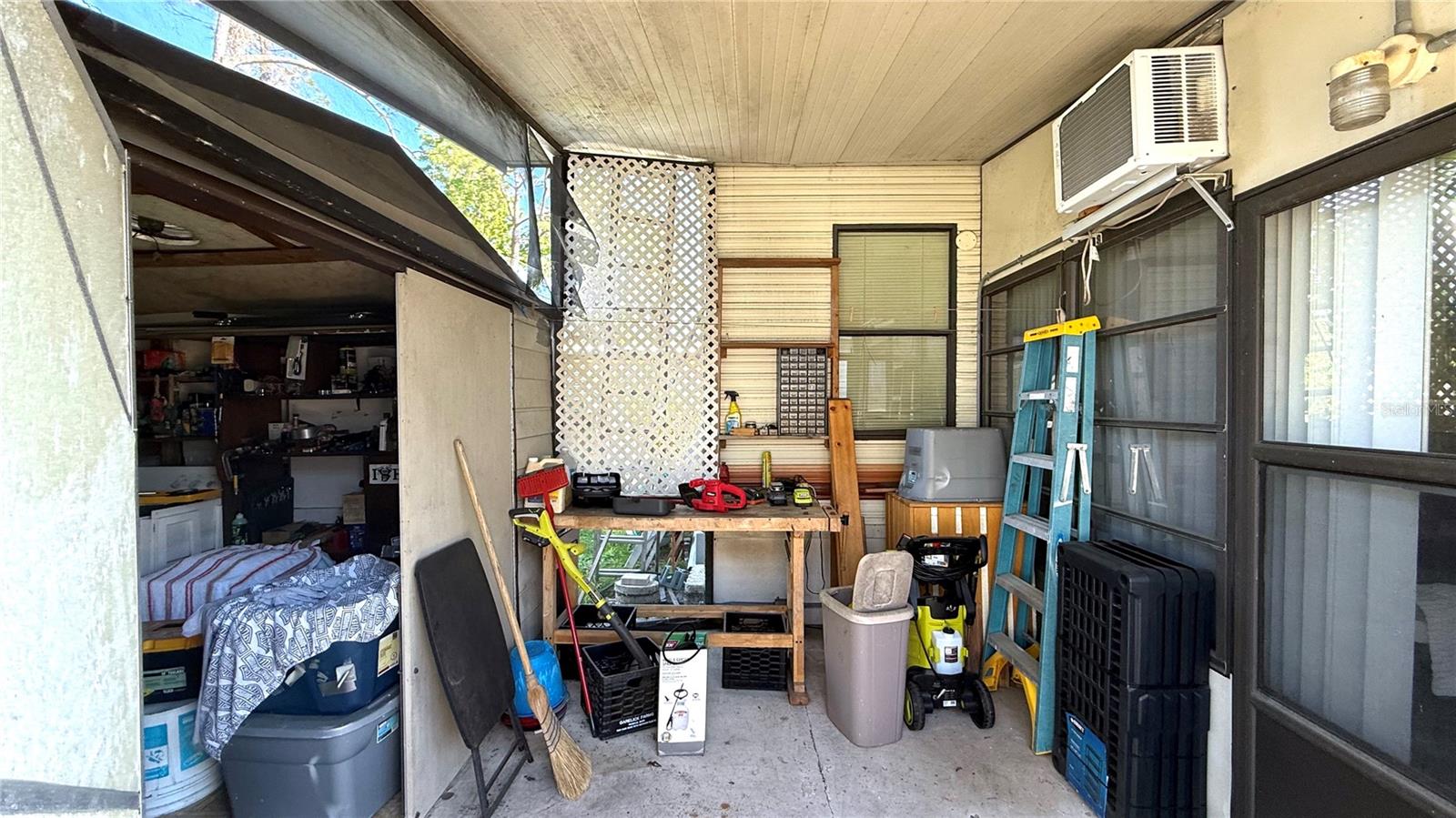 HOLIDAY TRAVEL PARK CO-OP - Residential