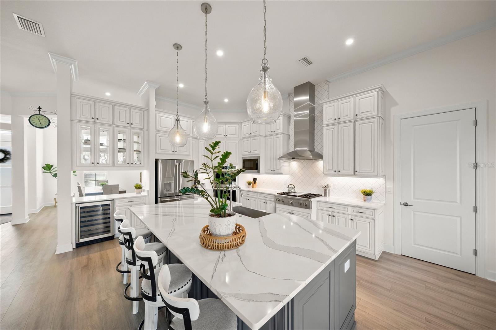 AZARIO ESPLANADE PH II SUBPH A, B & C - Residential