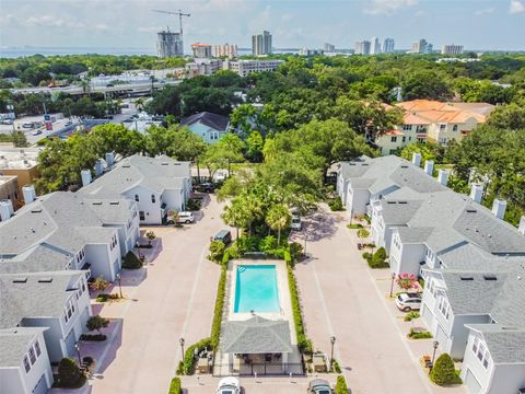 A home in TAMPA