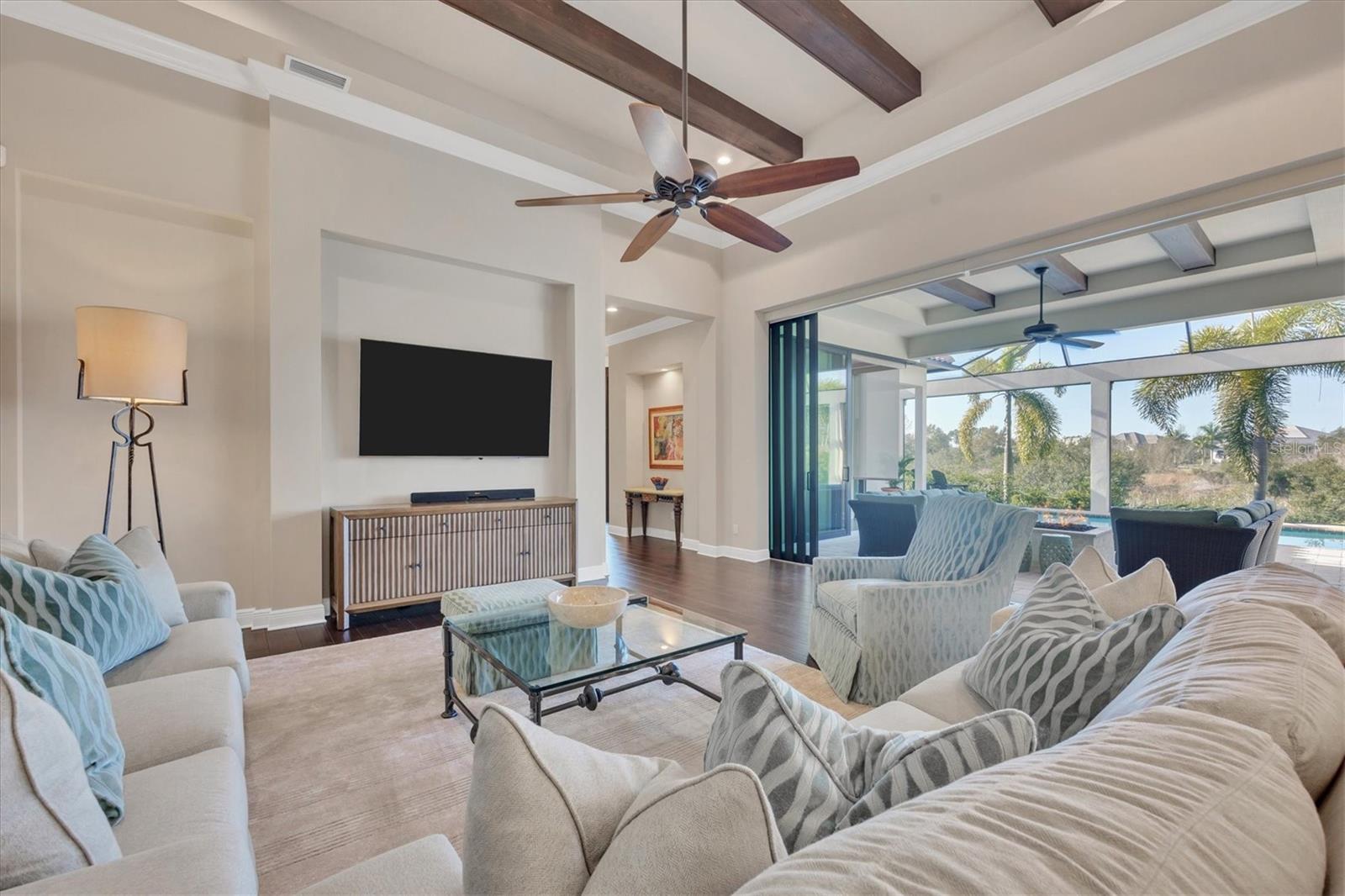 LAKE CLUB PH II - Residential