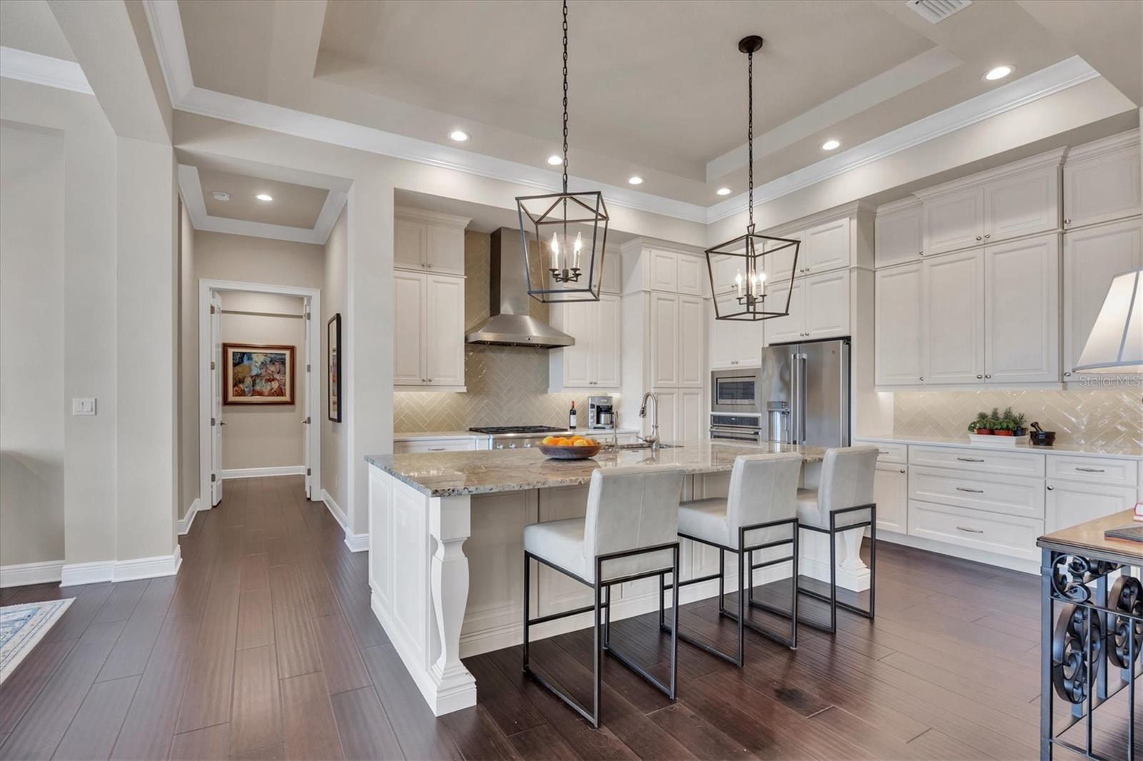 LAKE CLUB PH II - Residential