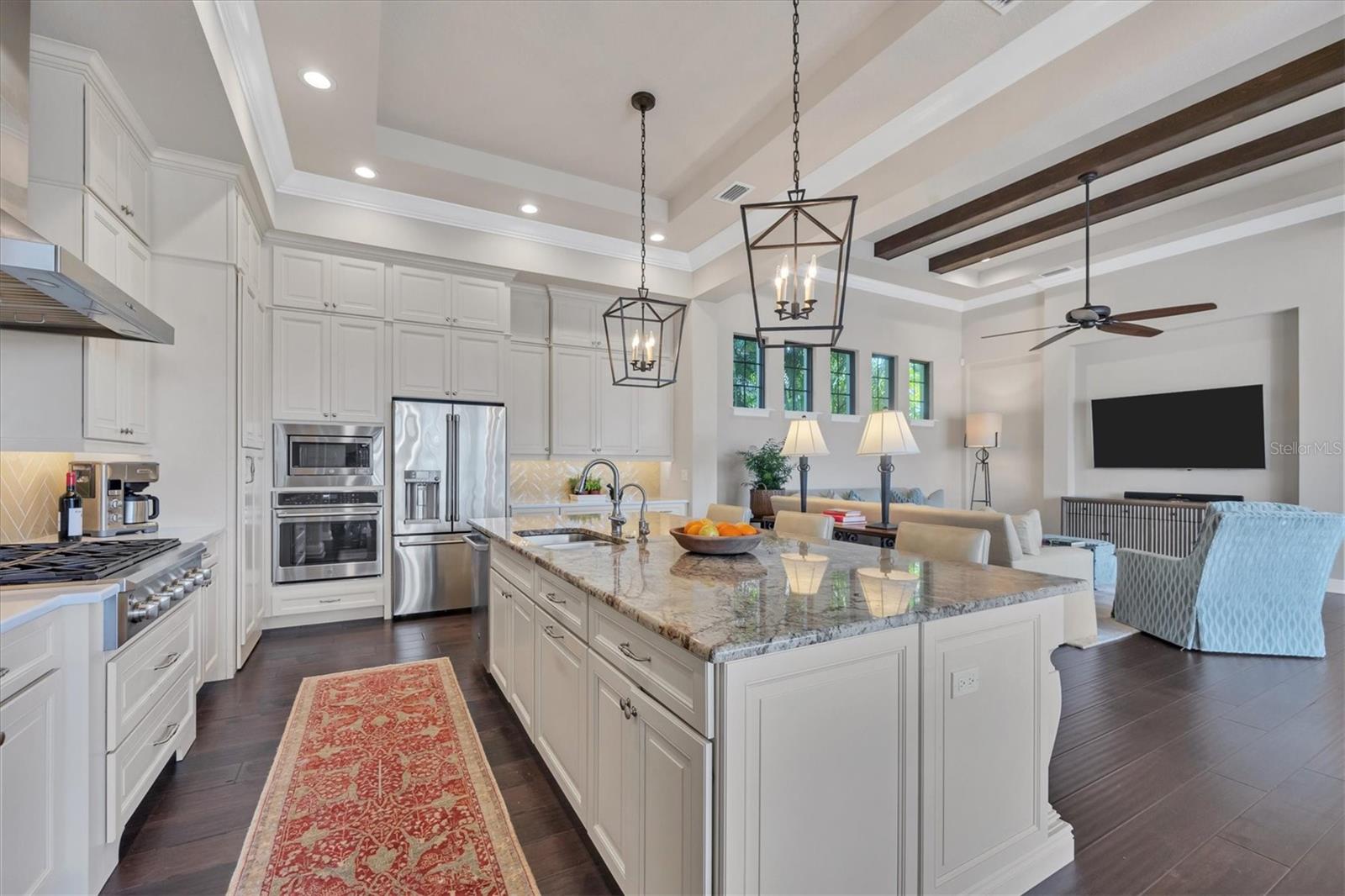 LAKE CLUB PH II - Residential