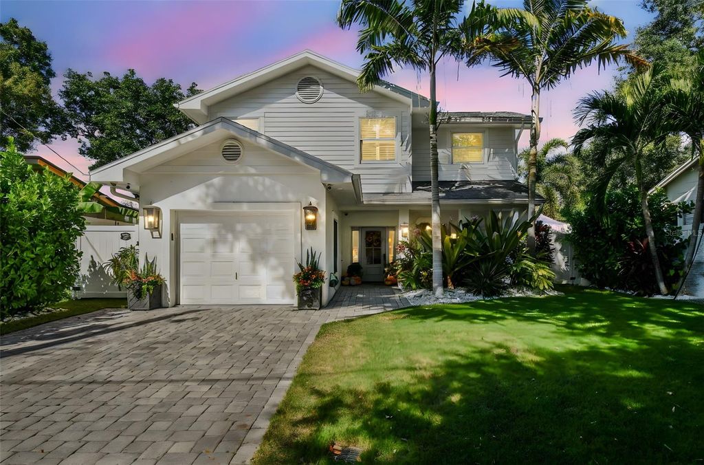 Photo of 3203 W San Juan Street, Tampa, FL 33629 (MLS # TB8447115)