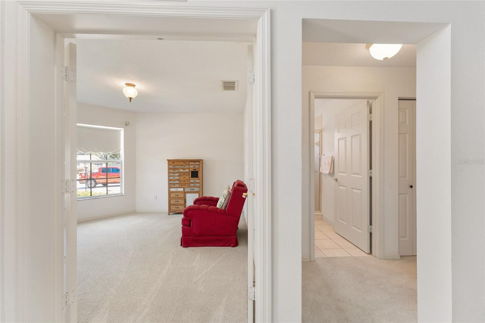 ON TOP/WORLD PH 01A SEC 02A - Residential