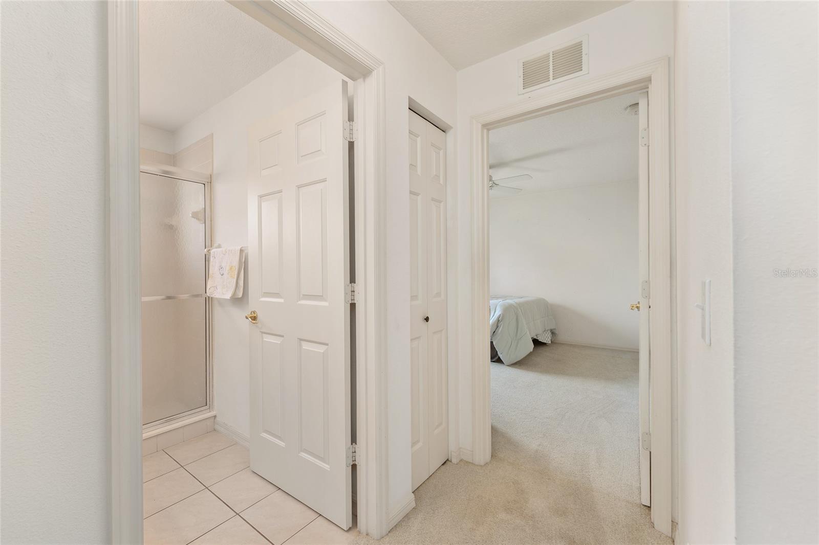 ON TOP/WORLD PH 01A SEC 02A - Residential