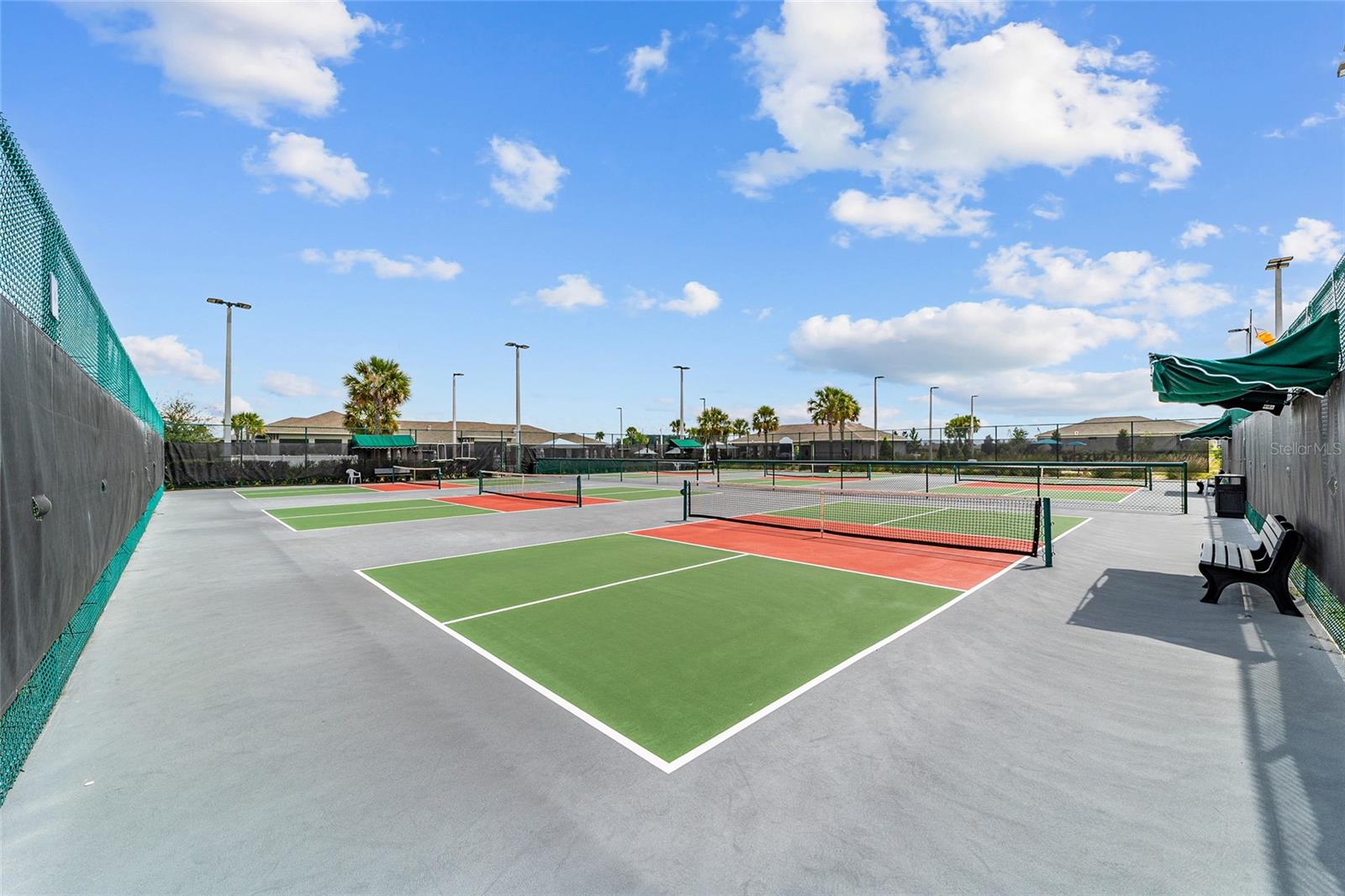 ON TOP/WORLD PH 01A SEC 02A - Residential