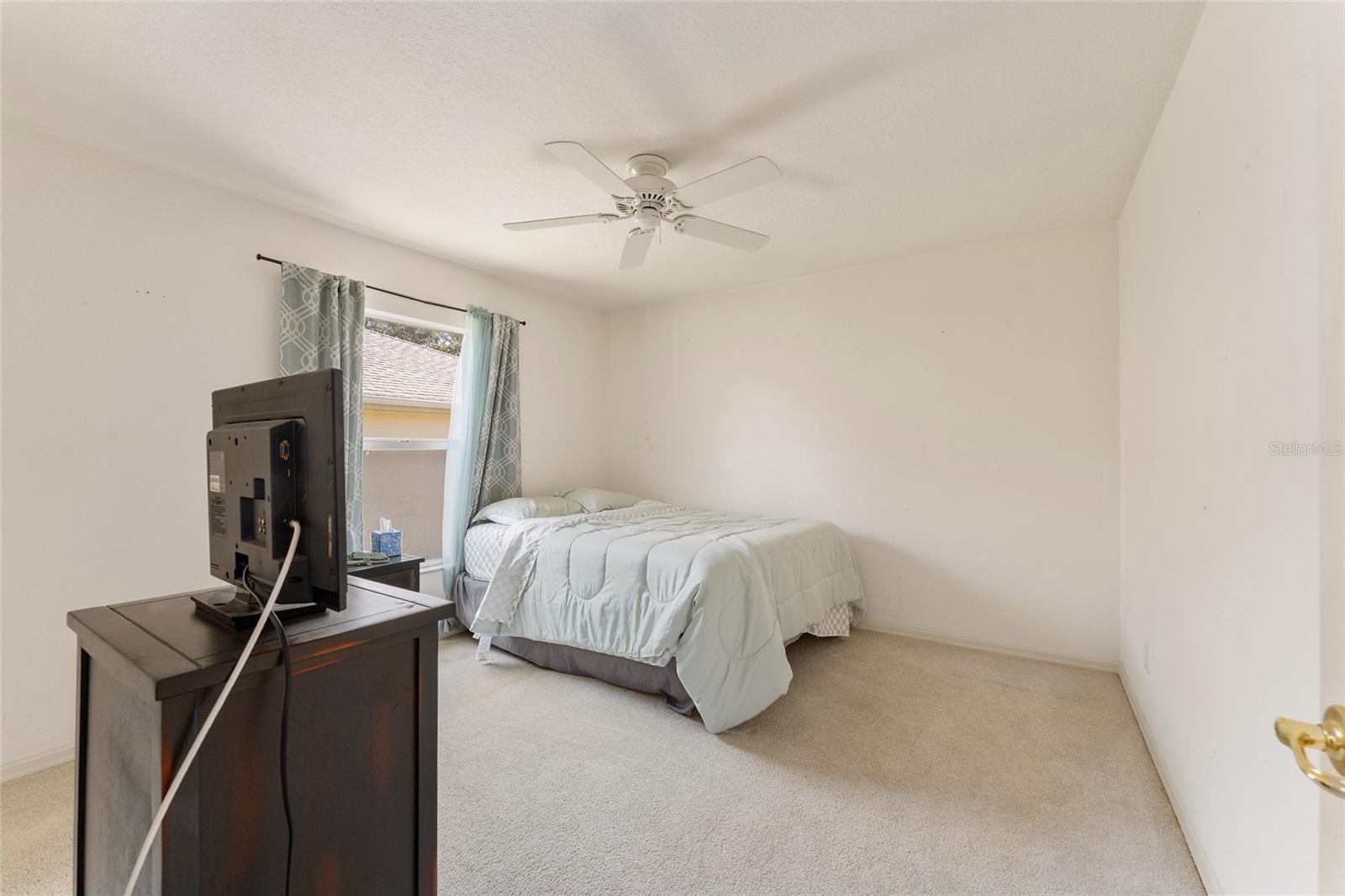 ON TOP/WORLD PH 01A SEC 02A - Residential