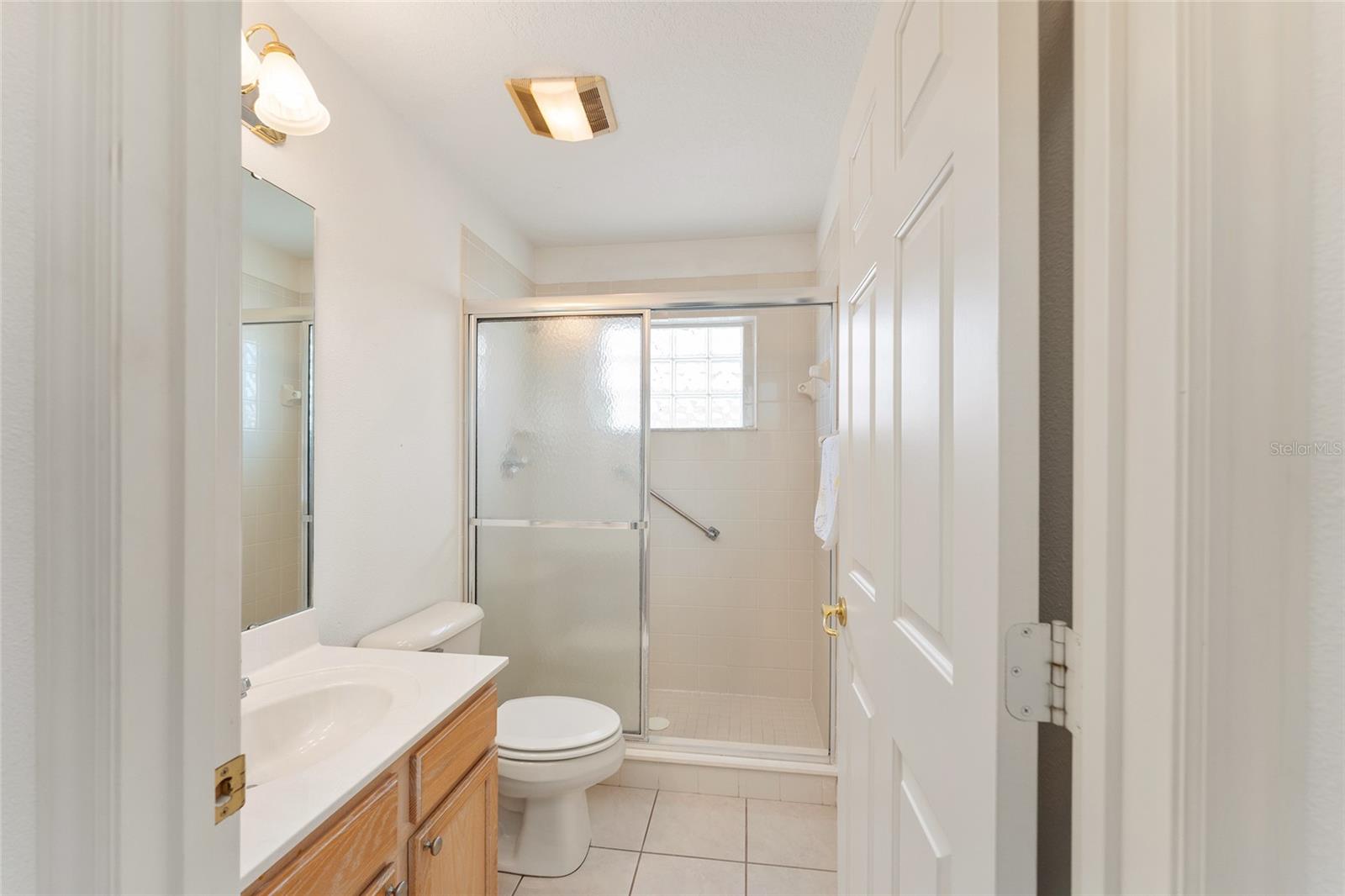 ON TOP/WORLD PH 01A SEC 02A - Residential