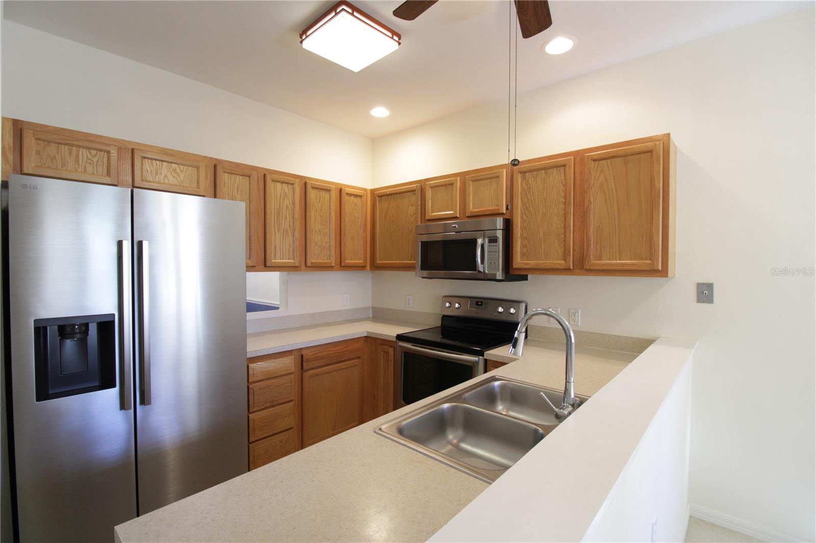 CHARLESTON PARK PH 2 AT FLETCHERS MILL - Residential Lease