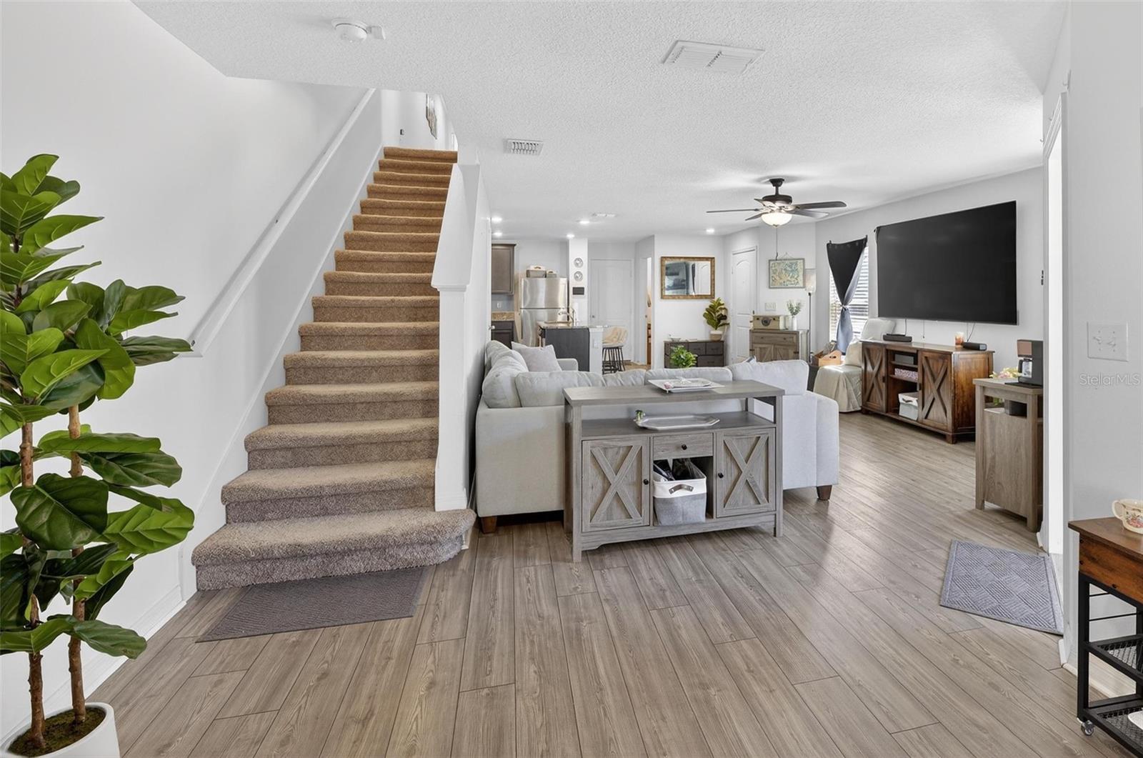MADISON VILLAGE - Residential Lease