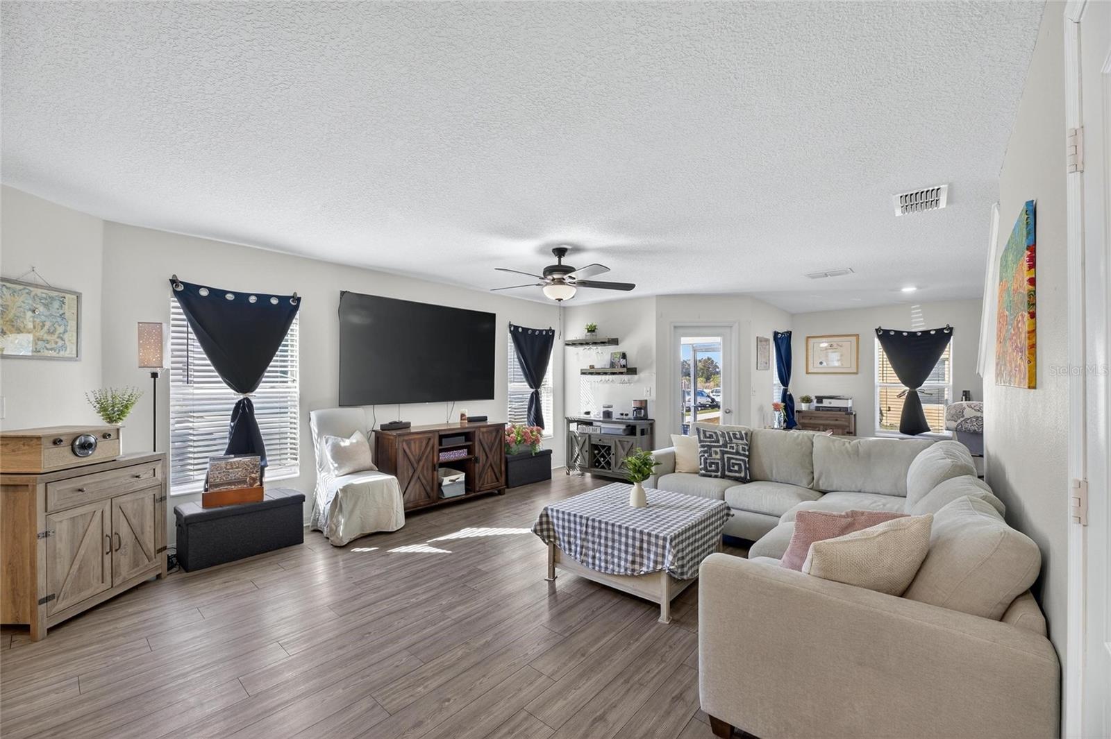 MADISON VILLAGE - Residential Lease