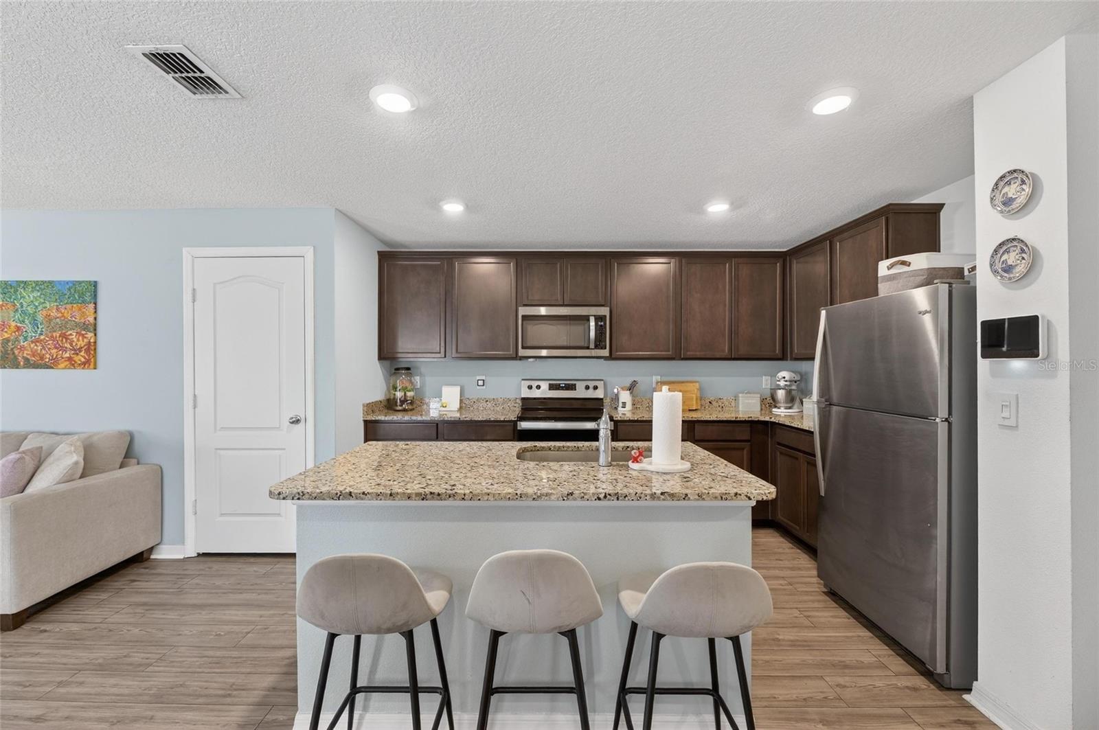 MADISON VILLAGE - Residential Lease