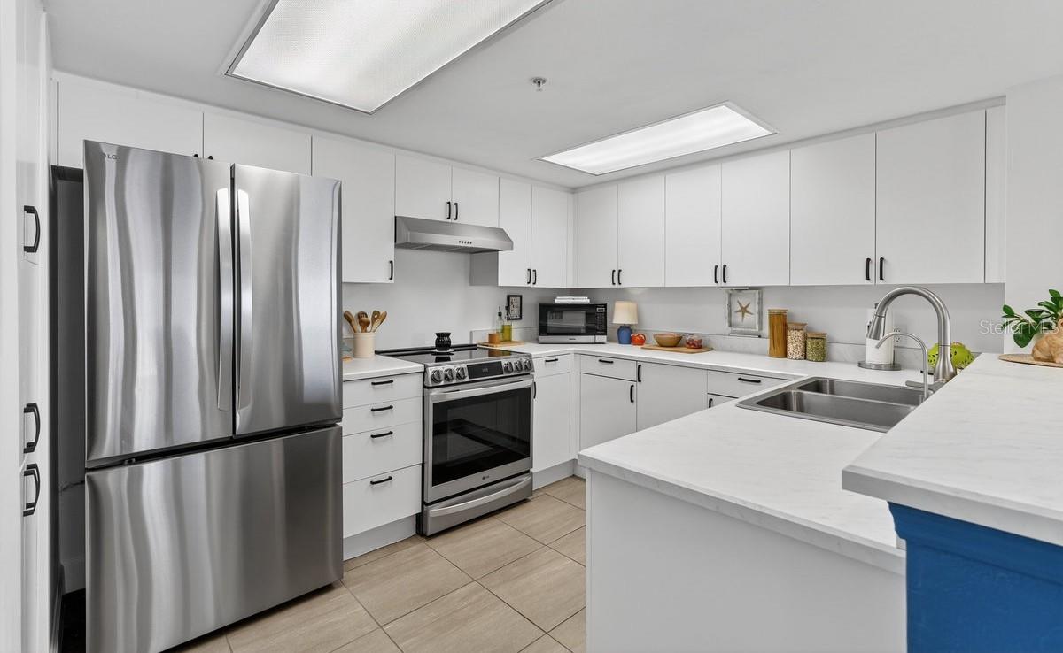 OCEANS 06 - Residential