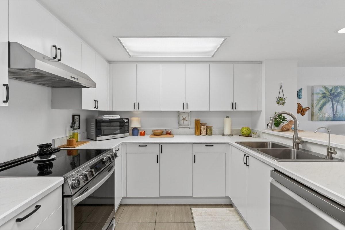 OCEANS 06 - Residential