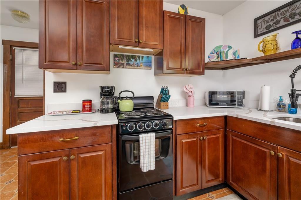 BAY POINT CORR OF - Residential
