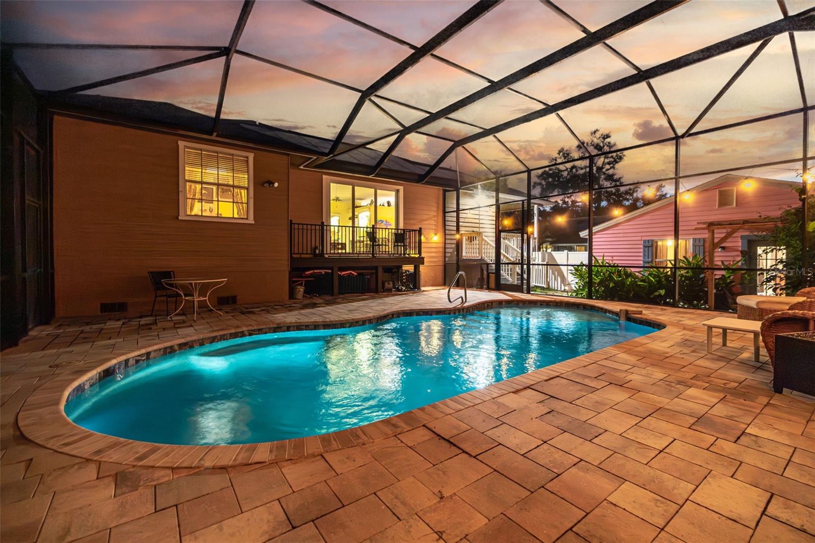 BAY POINT CORR OF - Residential