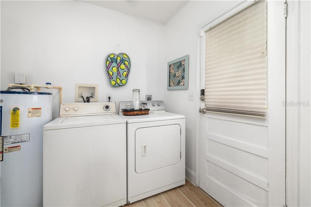 BAY POINT CORR OF - Residential