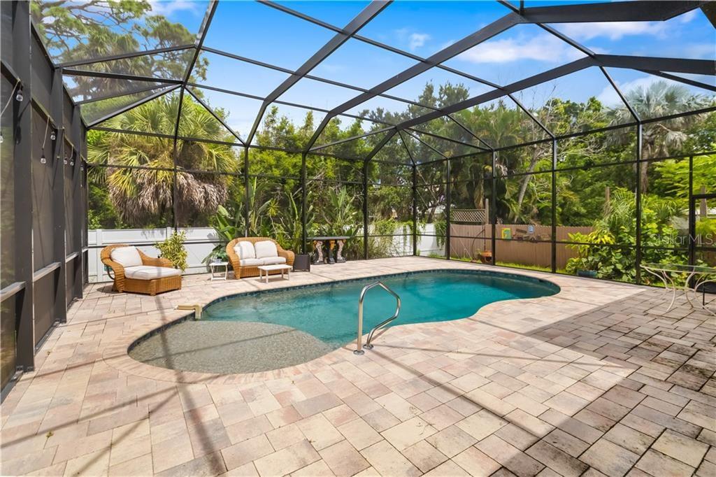 BAY POINT CORR OF - Residential